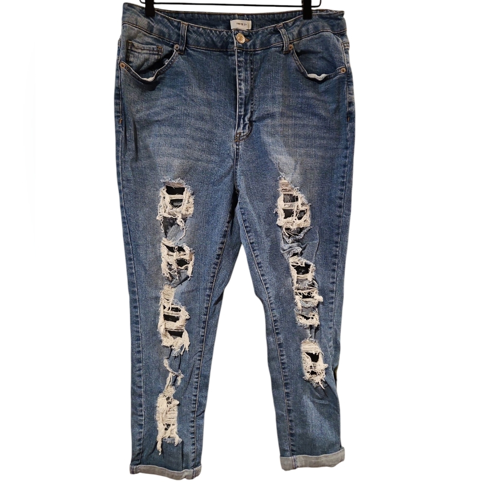 Forever 21 Distressed Blue Jeans Size 14